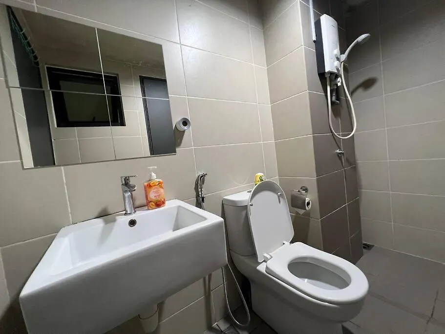 Emira 1Br Residence شاه علام شقة